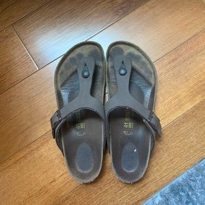 Women’s Birkenstock’s Gizeh Sandal size 41